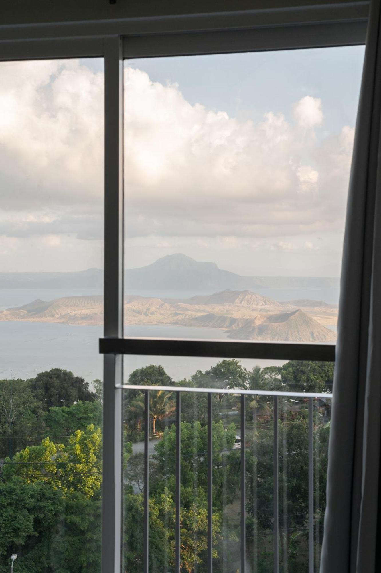 Wind Residence 4 Tagaytay City Εξωτερικό φωτογραφία